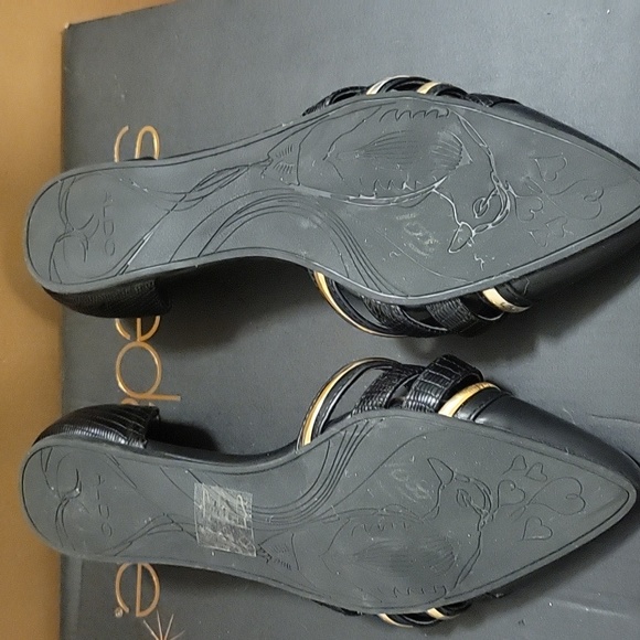 Black and gold flats Aldo - Picture 5 of 5